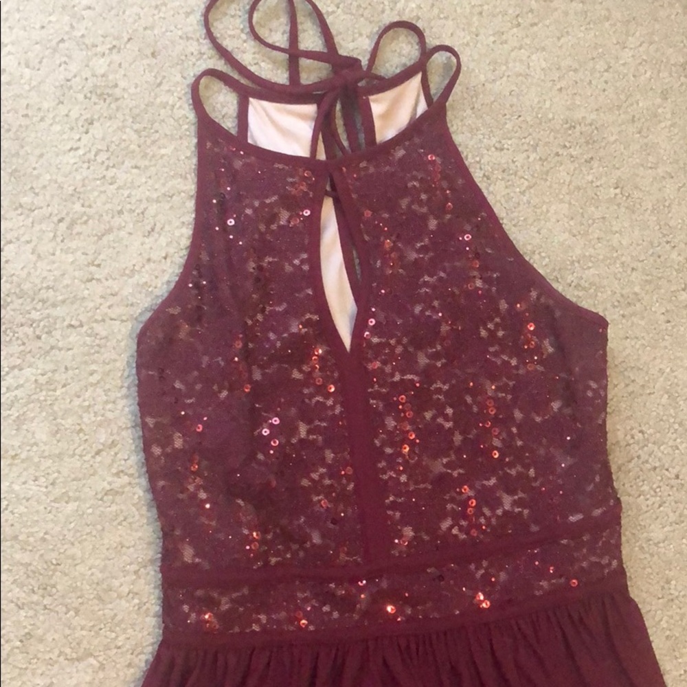 Morgan and Co. Burgundy dress only worn once - Picture 4 of 5